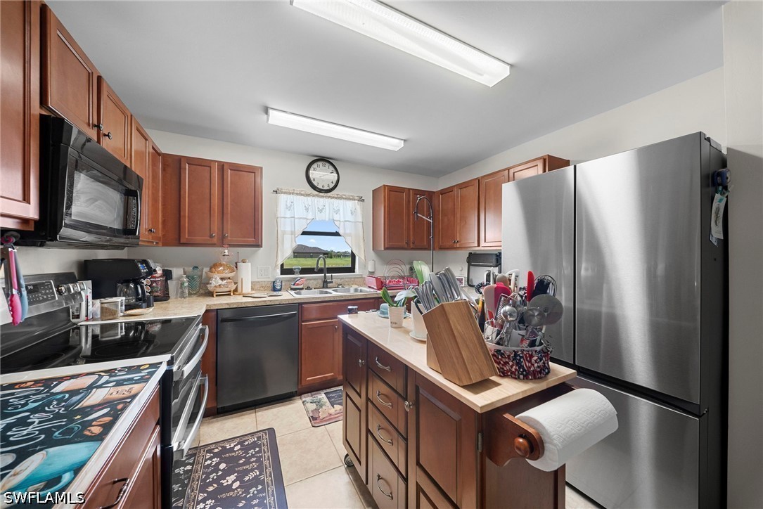 724 Evening Shade Ln Property Photo 6