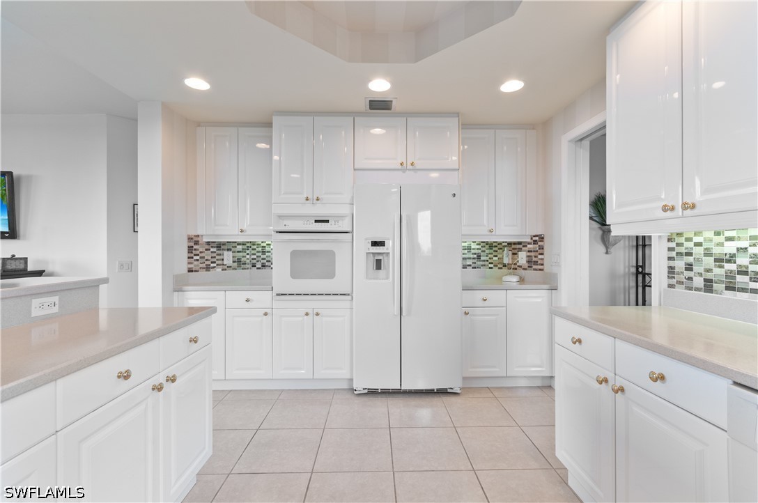 23650 Via Veneto Blvd 404 Property Photo 8