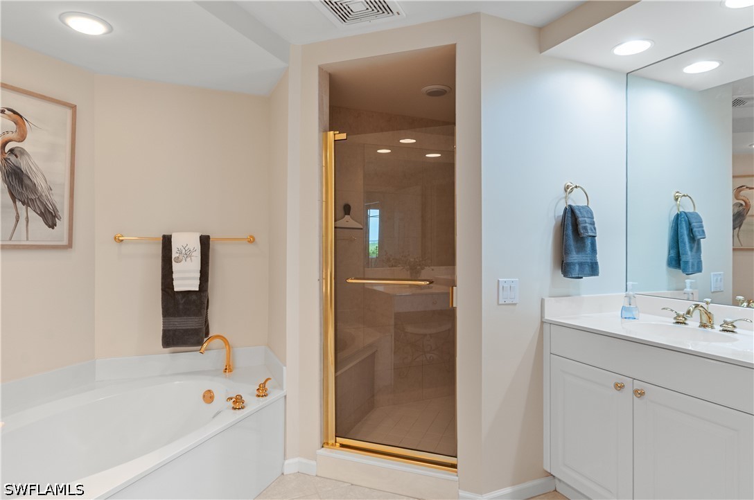23650 Via Veneto Blvd 404 Property Photo 17