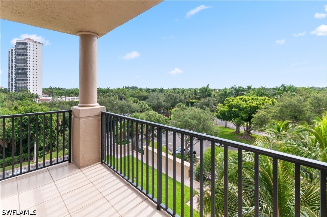 23650 Via Veneto Blvd 404 Property Photo 25
