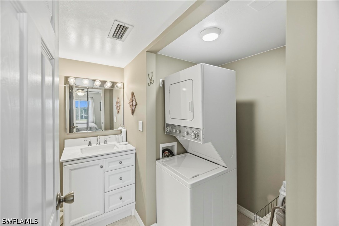 1010 Manatee Rd B304 Property Photo 17