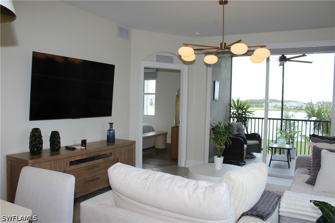 5583 Double Eagle Cir 4128 Property Photo 8