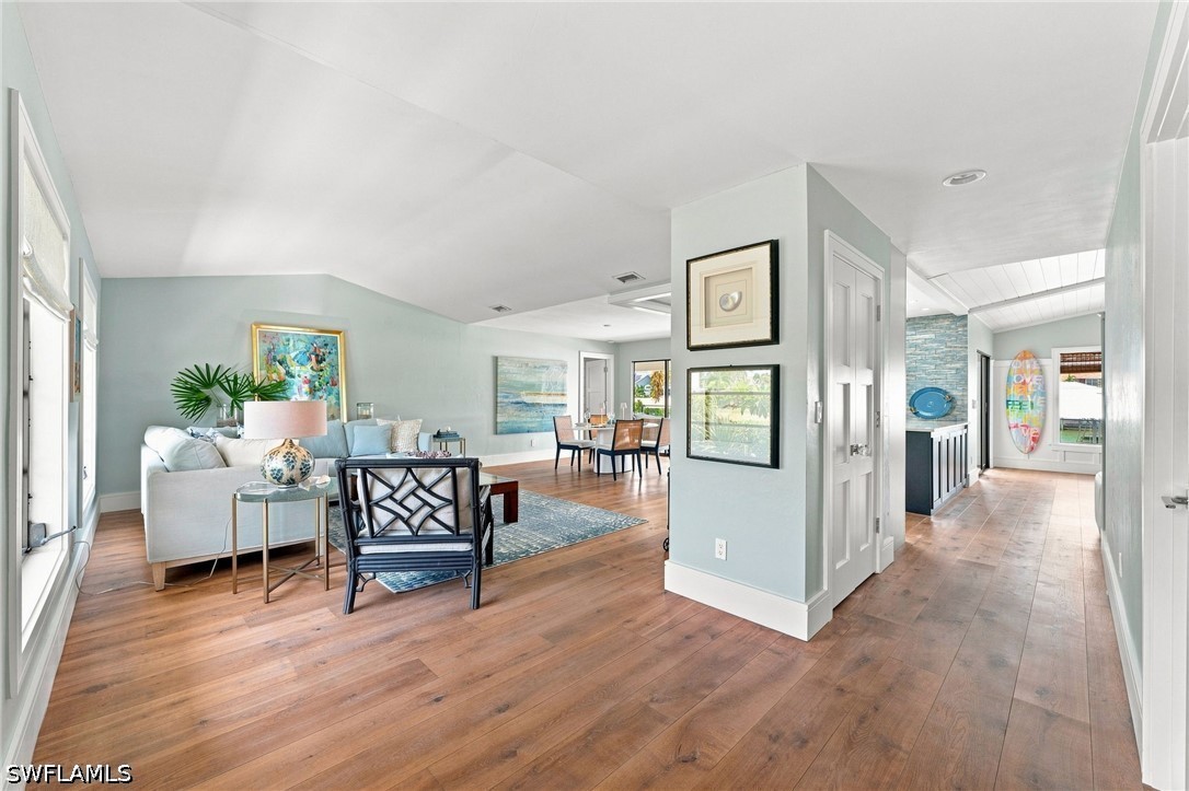 383 Seabee Ave Property Photo 8