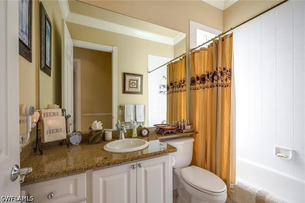 3917 Isla Ciudad Ct Property Photo 14