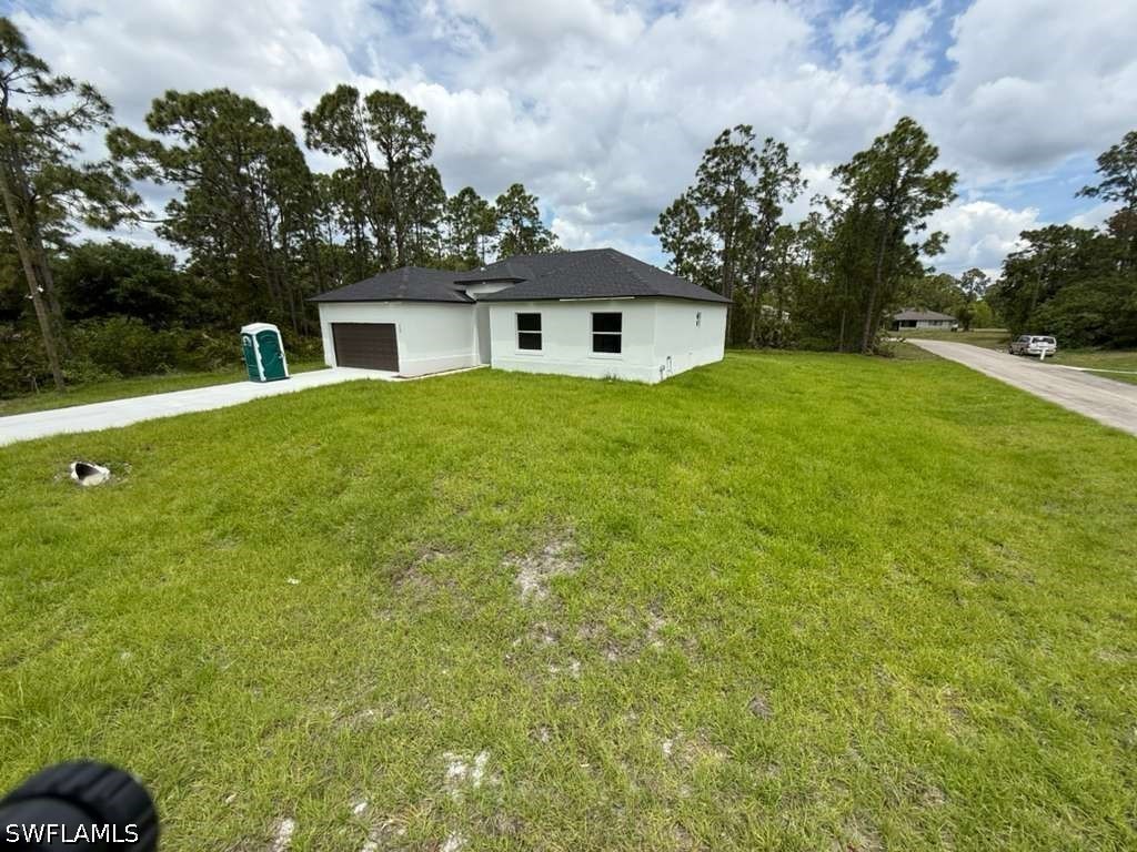 723 Epps Brown St E Property Photo 4