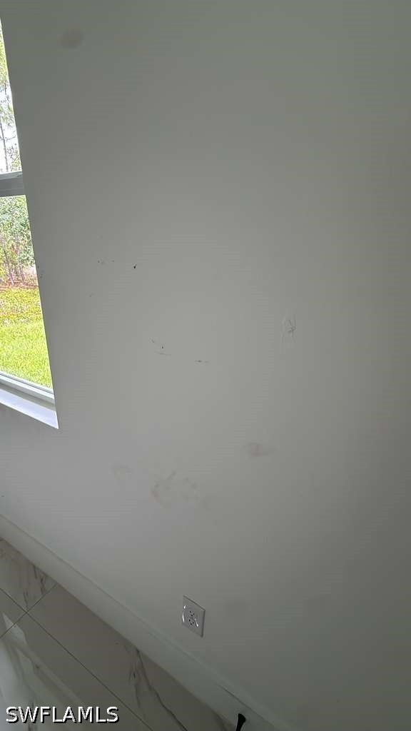 723 Epps Brown St E Property Photo 23