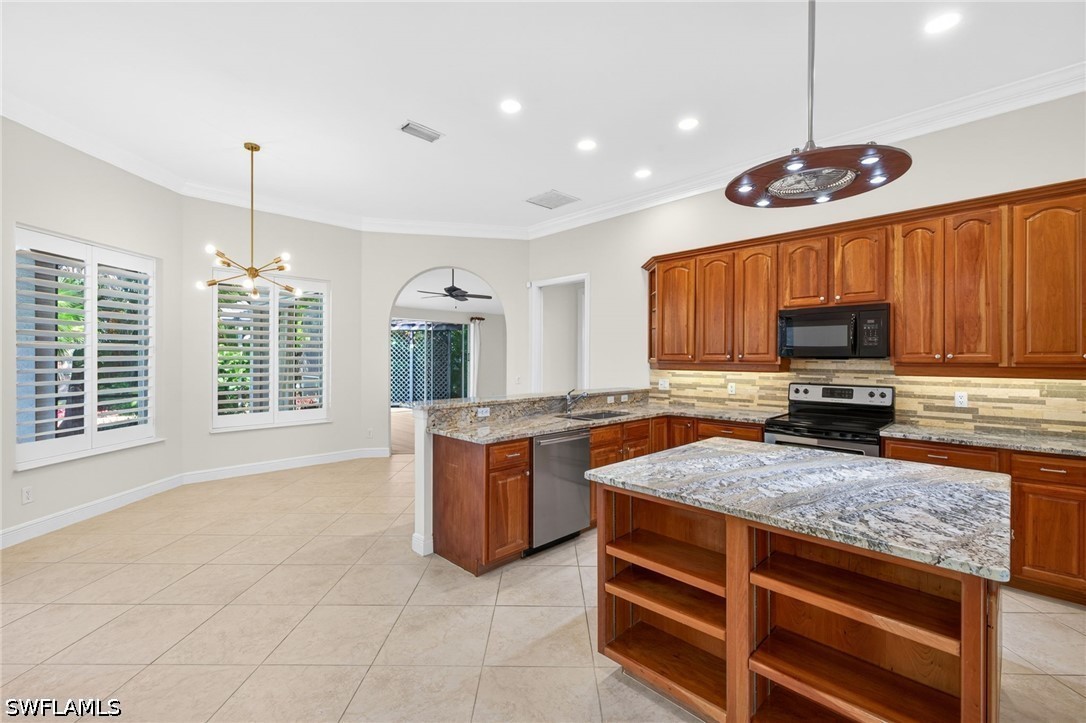 2229 Goshawk Ct Property Photo 7
