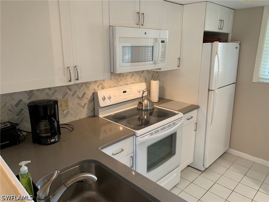 1004 Manatee Rd H204 Property Photo 6