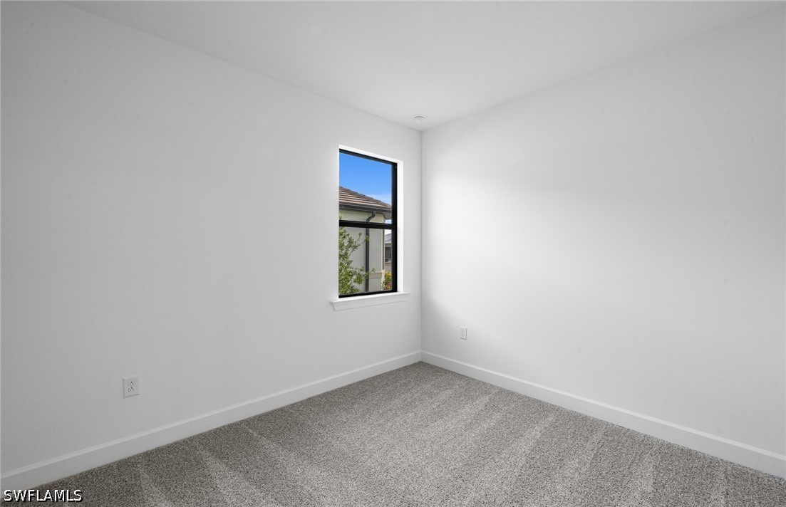 17032 Bishop Blvd Property Photo 24