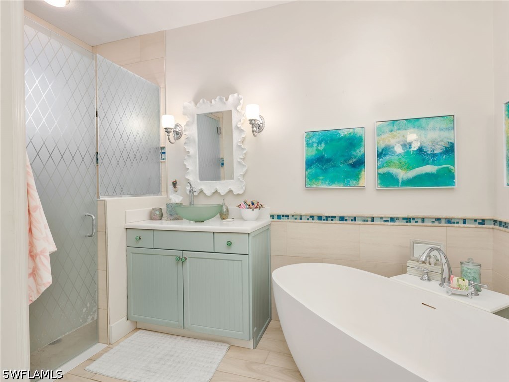 20504 Ardore Ln Property Photo 18