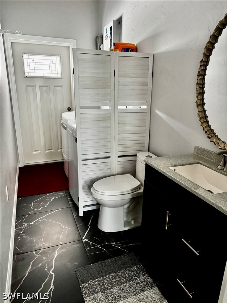 226028819 Property Photo 37