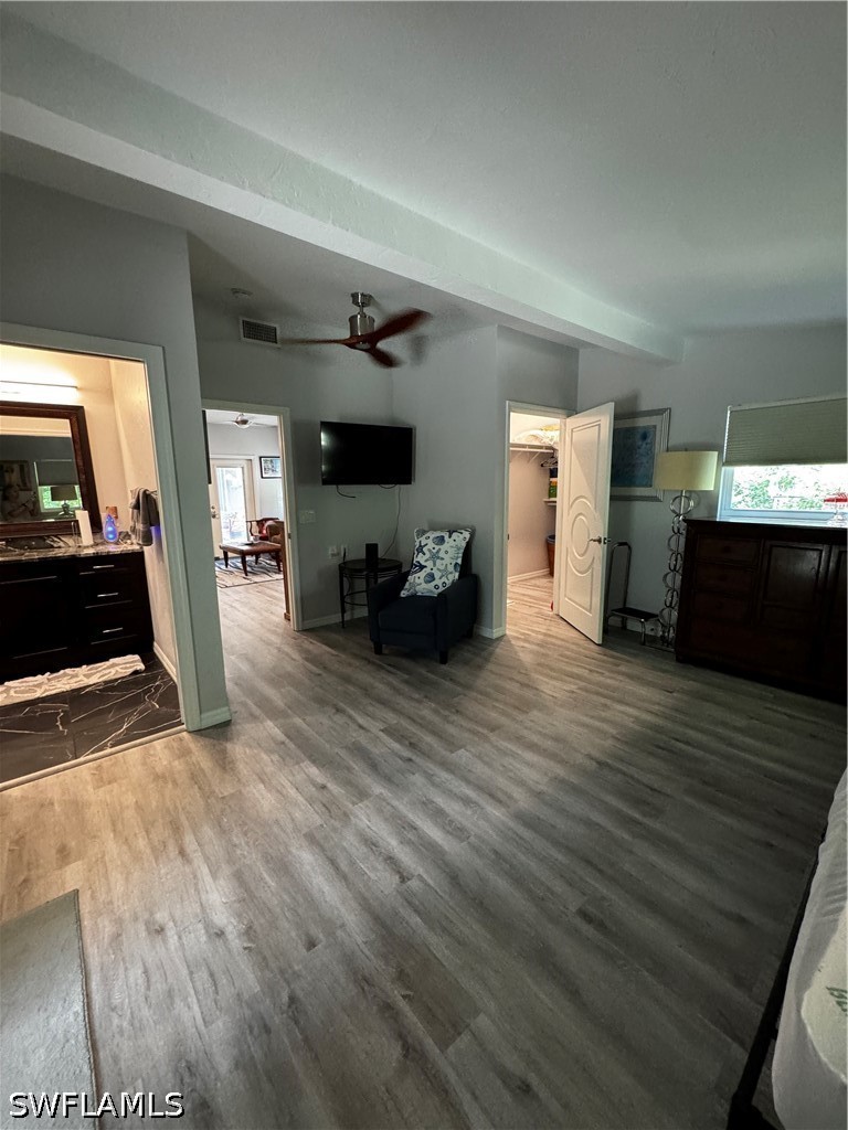 226028819 Property Photo 38