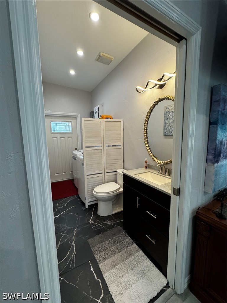 226028819 Property Photo 44