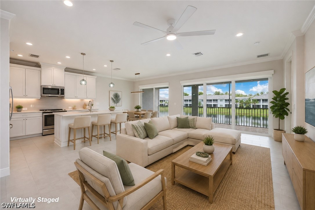 2647 Seychelles Cir 2206 Property Photo 2