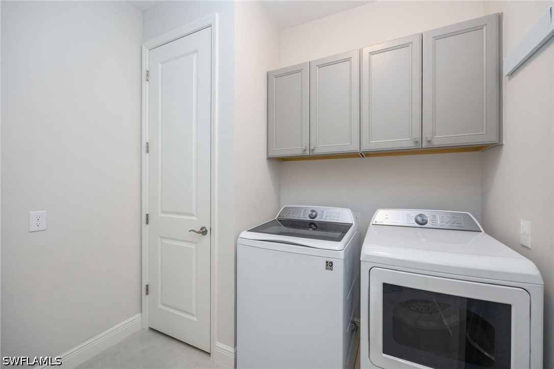 2647 Seychelles Cir 2206 Property Photo 17