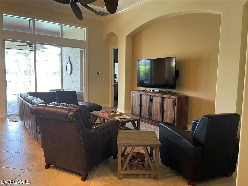 6557 Caldecott Dr Property Photo 4