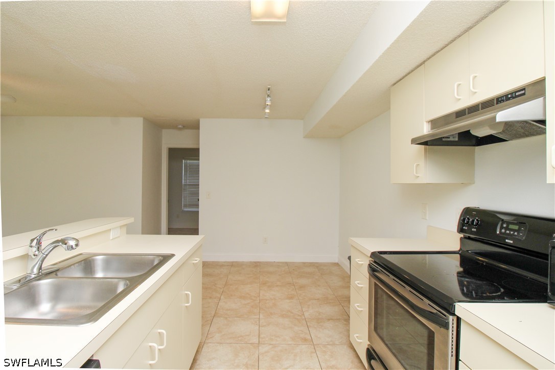 2118 Arbour Walk Cir 2811 Property Photo 18