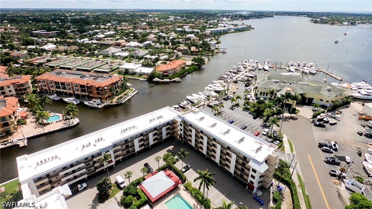 807 River Point Dr 304d Property Photo 2