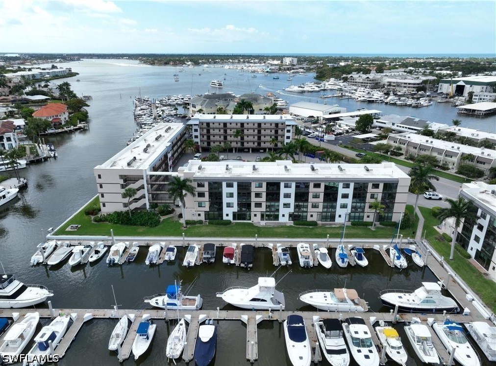 807 River Point Dr 304d Property Photo 4