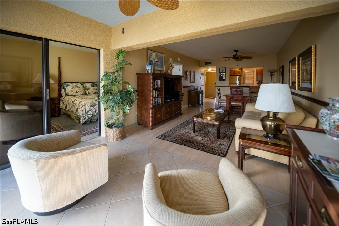 807 River Point Dr 304d Property Photo 8