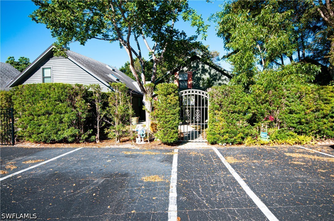 1313 Solana Rd W A3 Property Photo 2