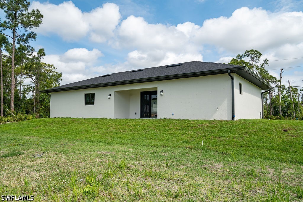 1160 Edelweiss St E Property Photo 8