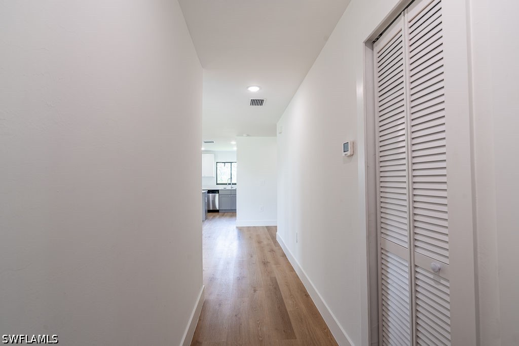 1160 Edelweiss St E Property Photo 34