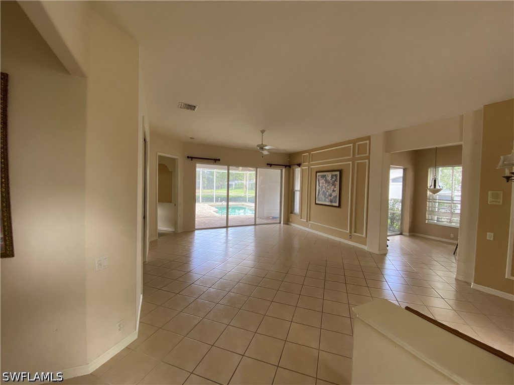 8285 Gleneagle Way Property Photo 6