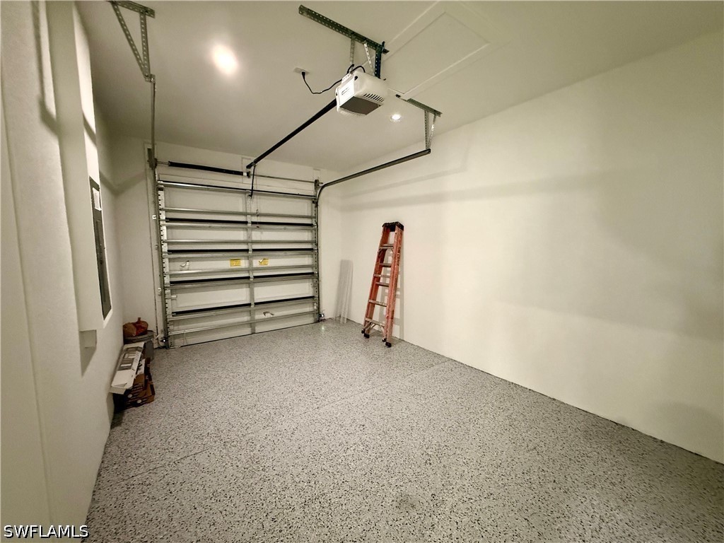 123 Jenna Ave S Property Photo 25
