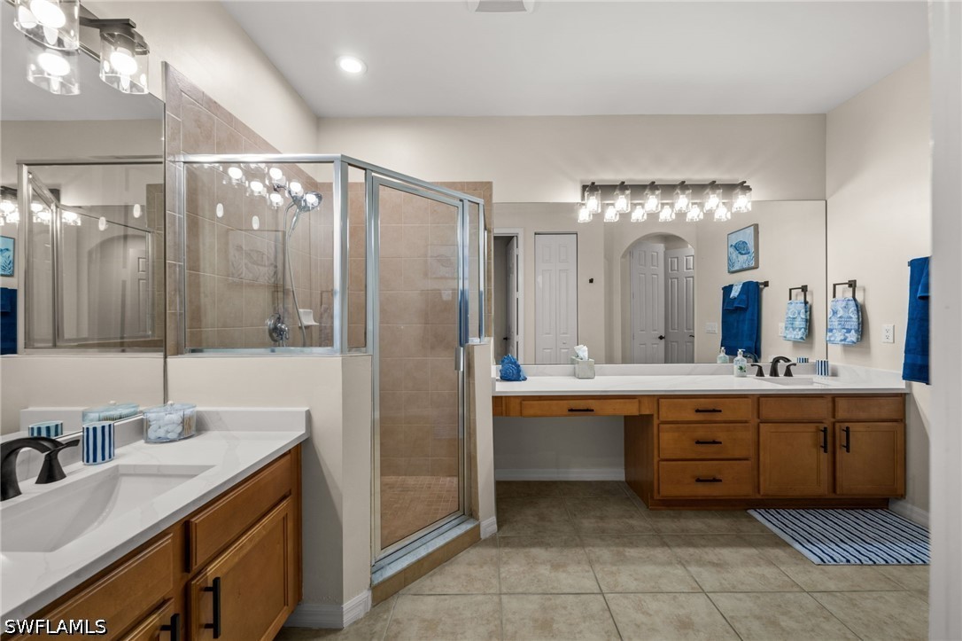 15121 Laguna Dr 102 Property Photo 20