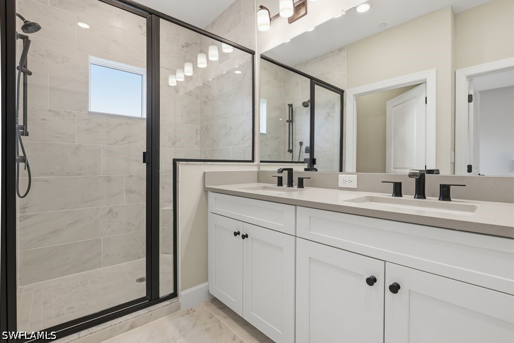 1624 Compass Pointe Ct 2-203 Property Photo 4