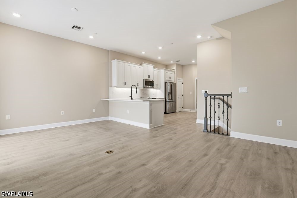 1624 Compass Pointe Ct 2-203 Property Photo 9