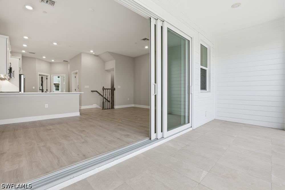 1624 Compass Pointe Ct 2-203 Property Photo 27
