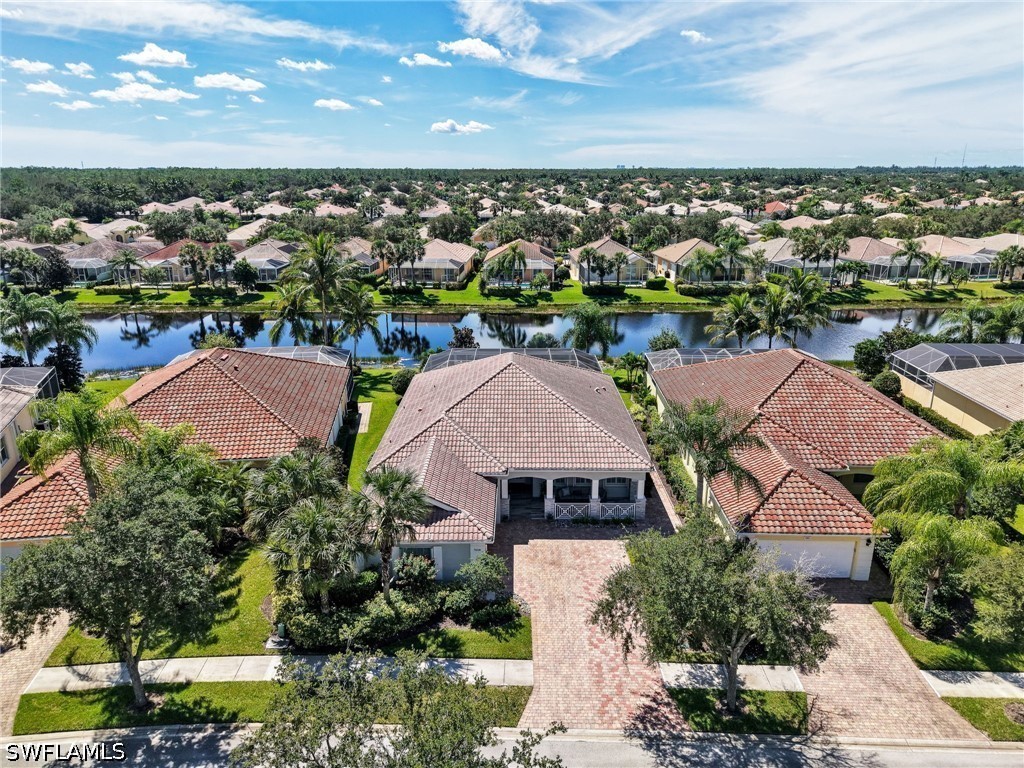 7658 Sicilia Ct Property Photo 4