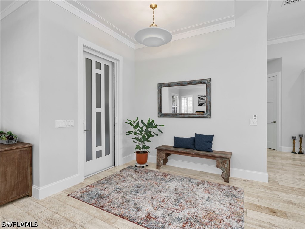 7658 Sicilia Ct Property Photo 8