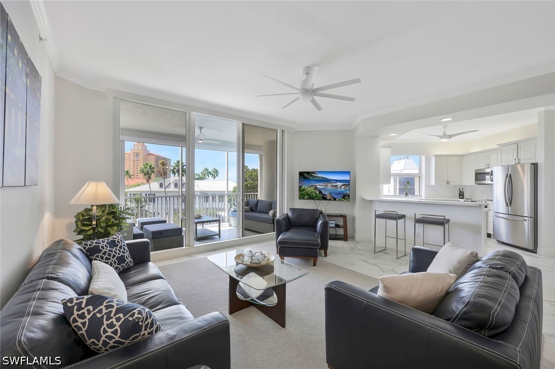 400 Flagship Dr 402 Property Photo 2