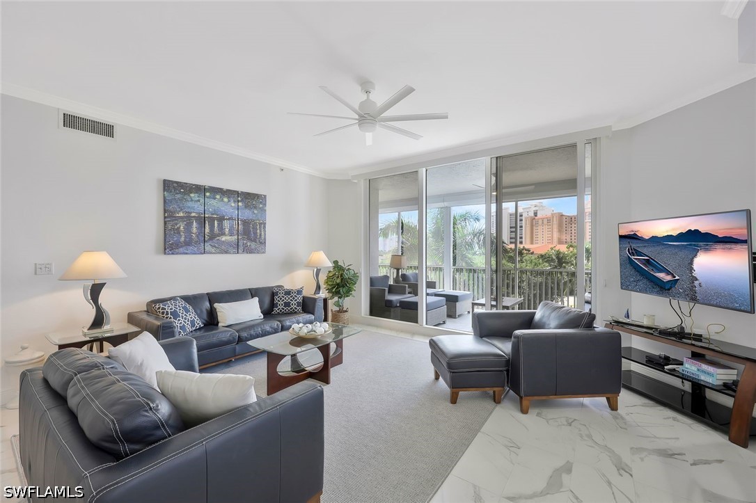 400 Flagship Dr 402 Property Photo 3