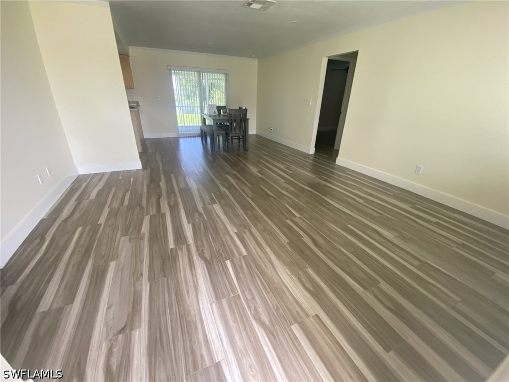 525 Se 11th Ct Property Photo 4
