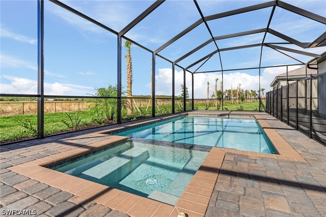 20945 Napa Loop Property Photo 4