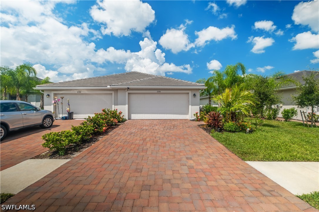 2180 Dragonfruit Way Property Photo 1