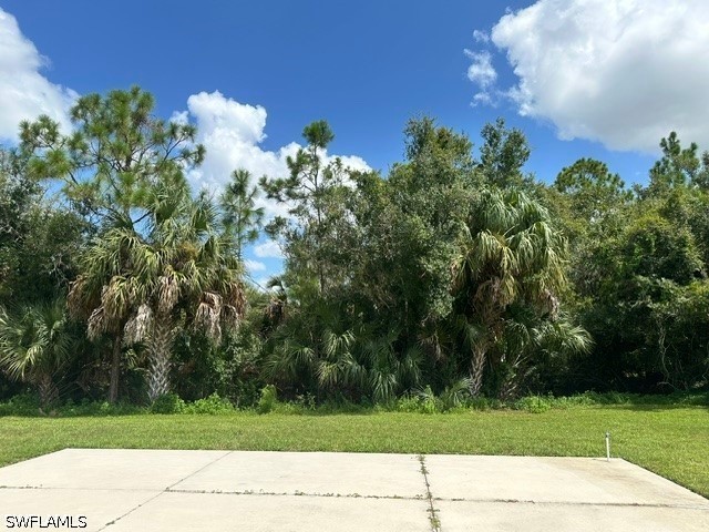 1200 Diamond Lake Cir Property Photo 2
