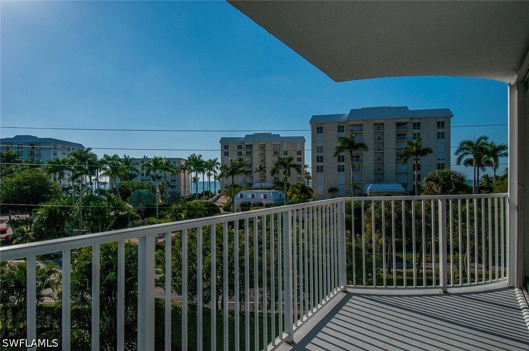 1300 Gulf Shore Blvd N 406 Property Photo 3