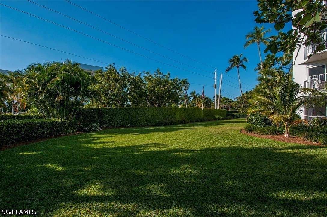 1300 Gulf Shore Blvd N 406 Property Photo 25