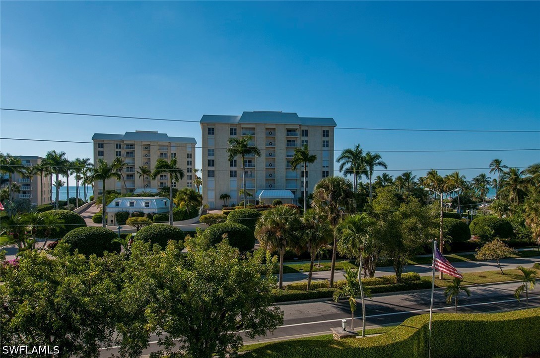 1300 Gulf Shore Blvd N 406 Property Photo 26