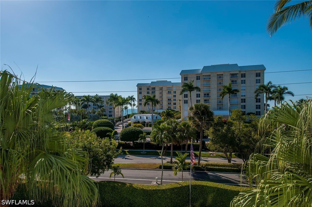 1300 Gulf Shore Blvd N 406 Property Photo 27