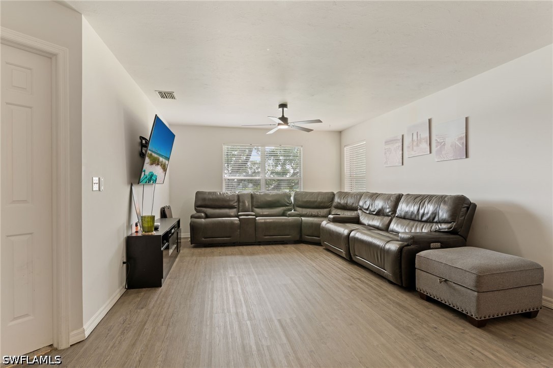 6750 Lone Oak Blvd C Property Photo 7
