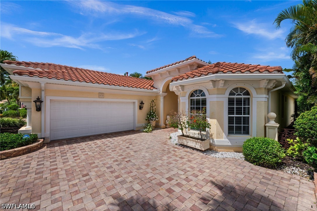 8725 Largo Mar Dr Property Photo 3
