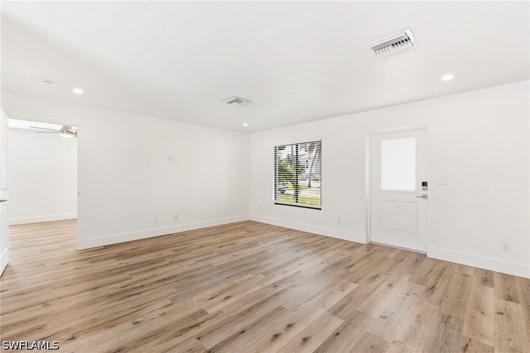 4724 Spring Creek Dr Property Photo 11