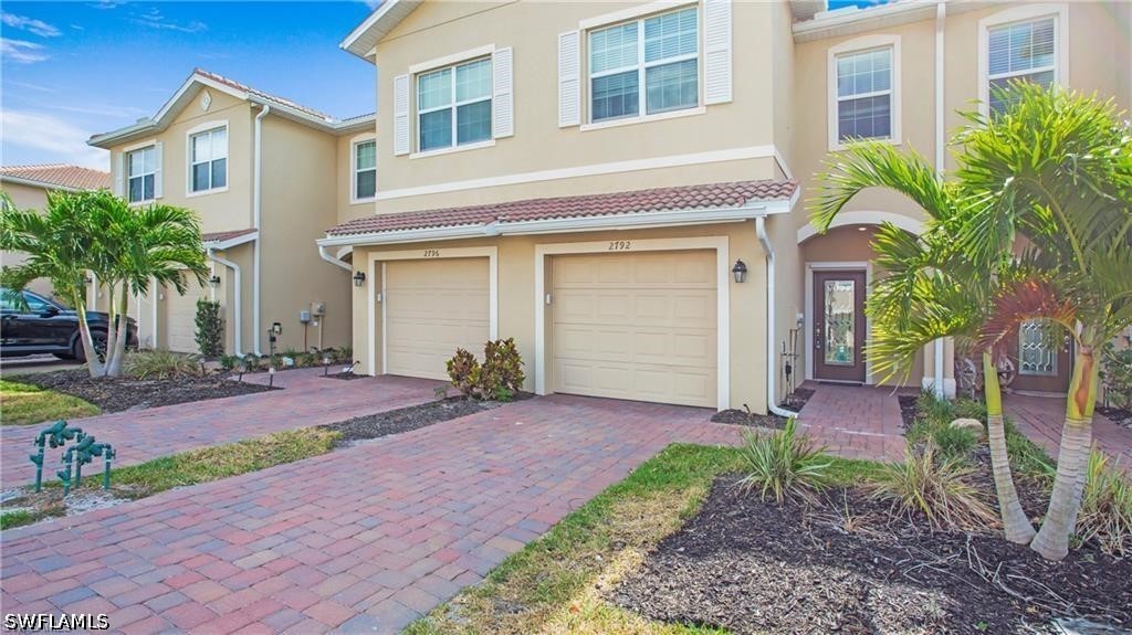 2792 Blossom WAY Property Photo 1