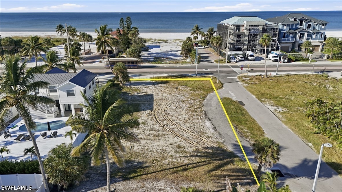 5801 Estero Blvd Property Photo 10